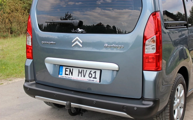 Citroen Berlingo cena 27900 przebieg: 166000, rok produkcji 2010 z Jastrowie małe 742